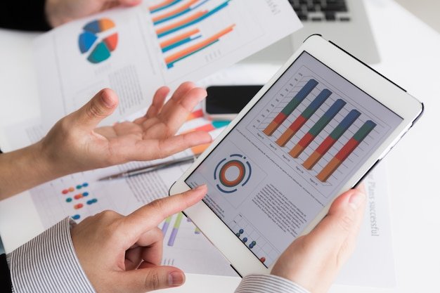 Quarterly Ecommerce Sales Deck